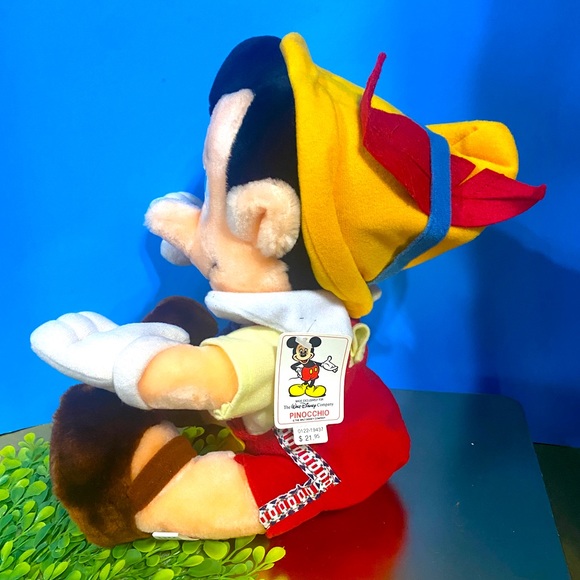 WALT DISNEY DISNEY WORLD DISNEYLAND EXCLUSIVE VTG 80’s PINOCCHIO PLUSH w/TAGS - Picture 3 of 14